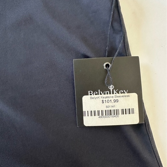 Belyn Key Womens Small Keystone Navy Blue Sleeveless Tank Shirt New Golf - Picture 4 of 5